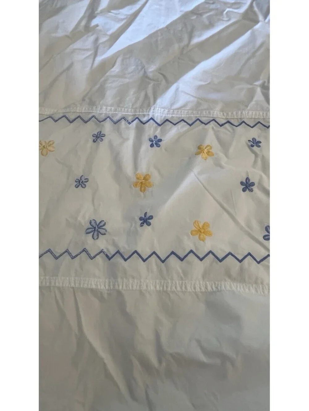 Divatex Twin White Cotton Duvet Embroidered Blue Yellow Flowers Button Close